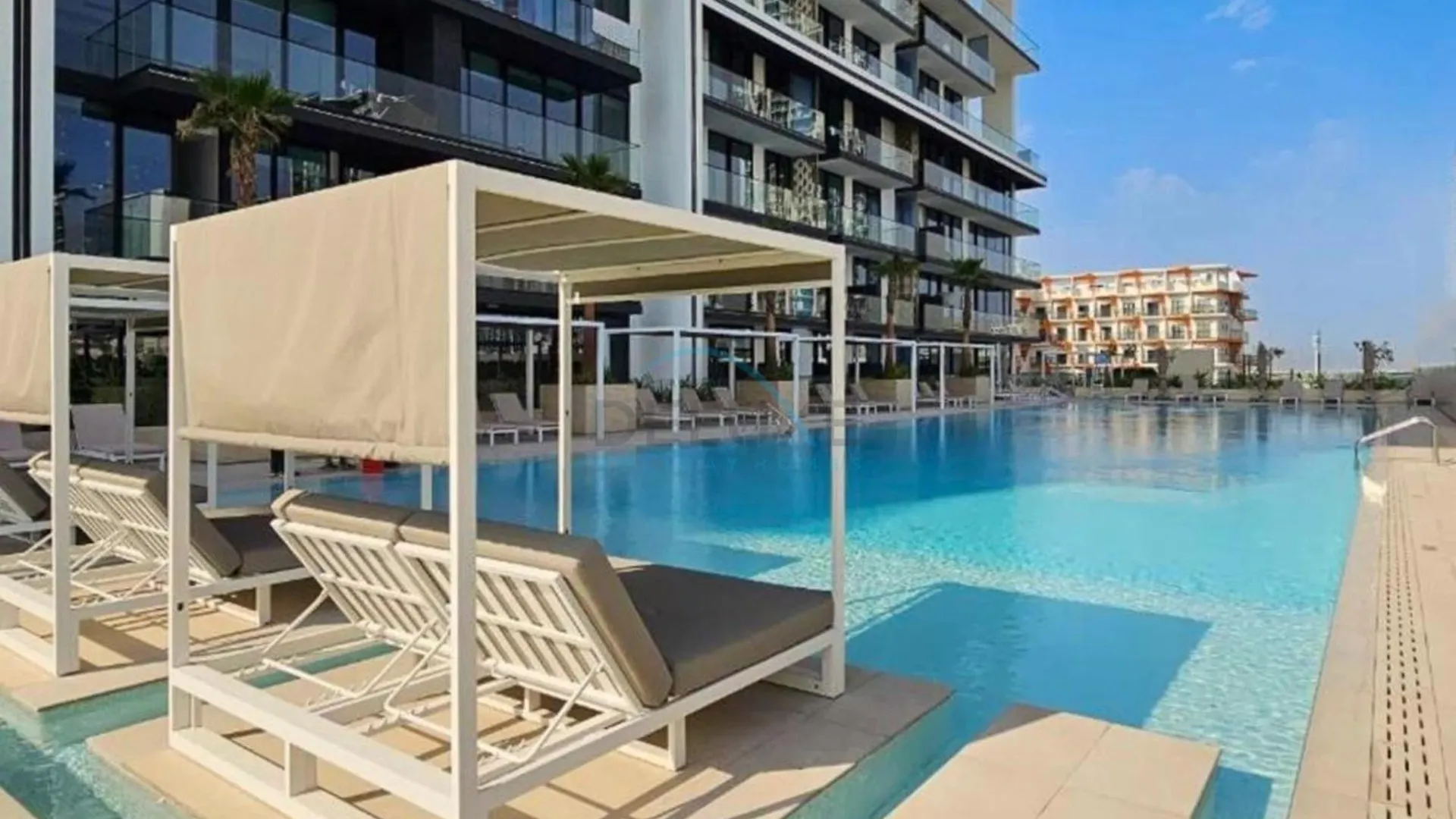 Newly Furnished Apartment Near Circle Mall With Marina Views, Binghatti Onyx, Jvc By Deluxe Holiday Homes Dubai