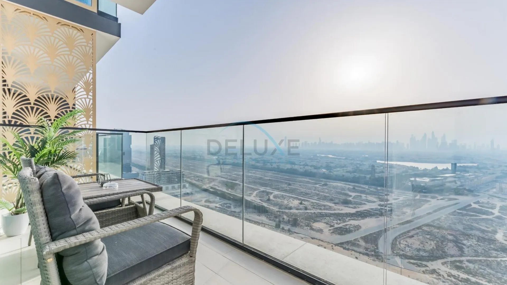 Newly Furnished Apartment Near Circle Mall With Marina Views, Binghatti Onyx, Jvc By Deluxe Holiday Homes Dubai