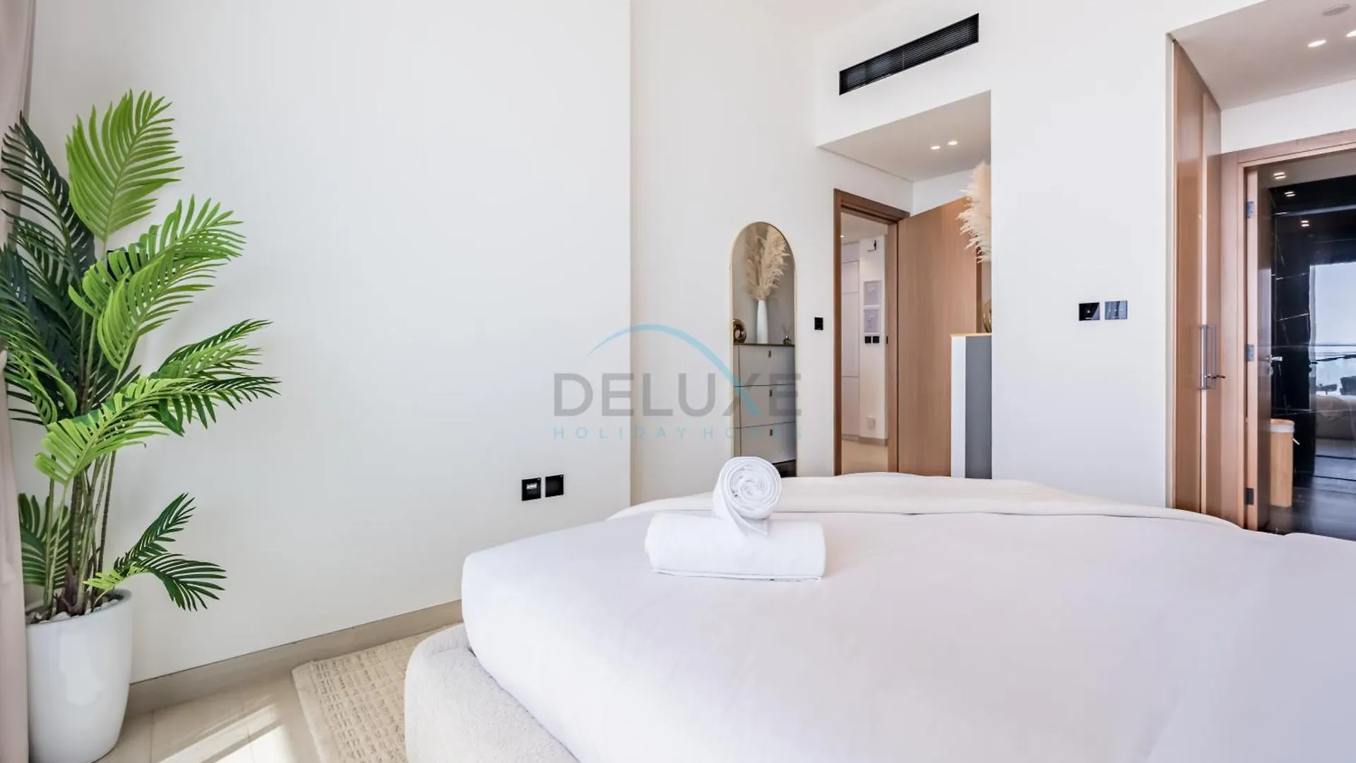 Newly Furnished Apartment Near Circle Mall With Marina Views, Binghatti Onyx, Jvc By Deluxe Holiday Homes Дубай 0*,  ОАЭ